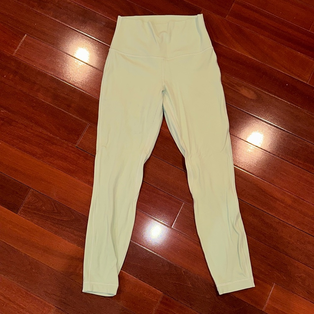 Lululemon arise high rise 25” pant